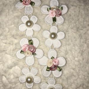 New 1Yard of Pearl & Flower Appliqués